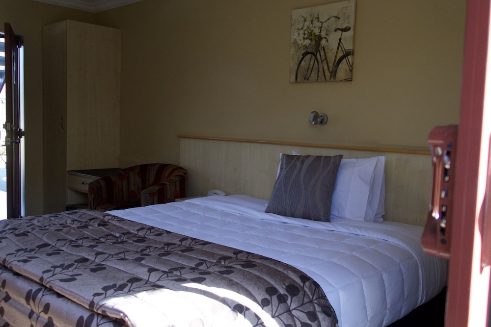 Blenheim Spa Motor Lodge 29/47