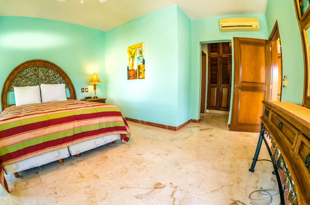 Paseo Del Sol Condohotel By Bric 66/100