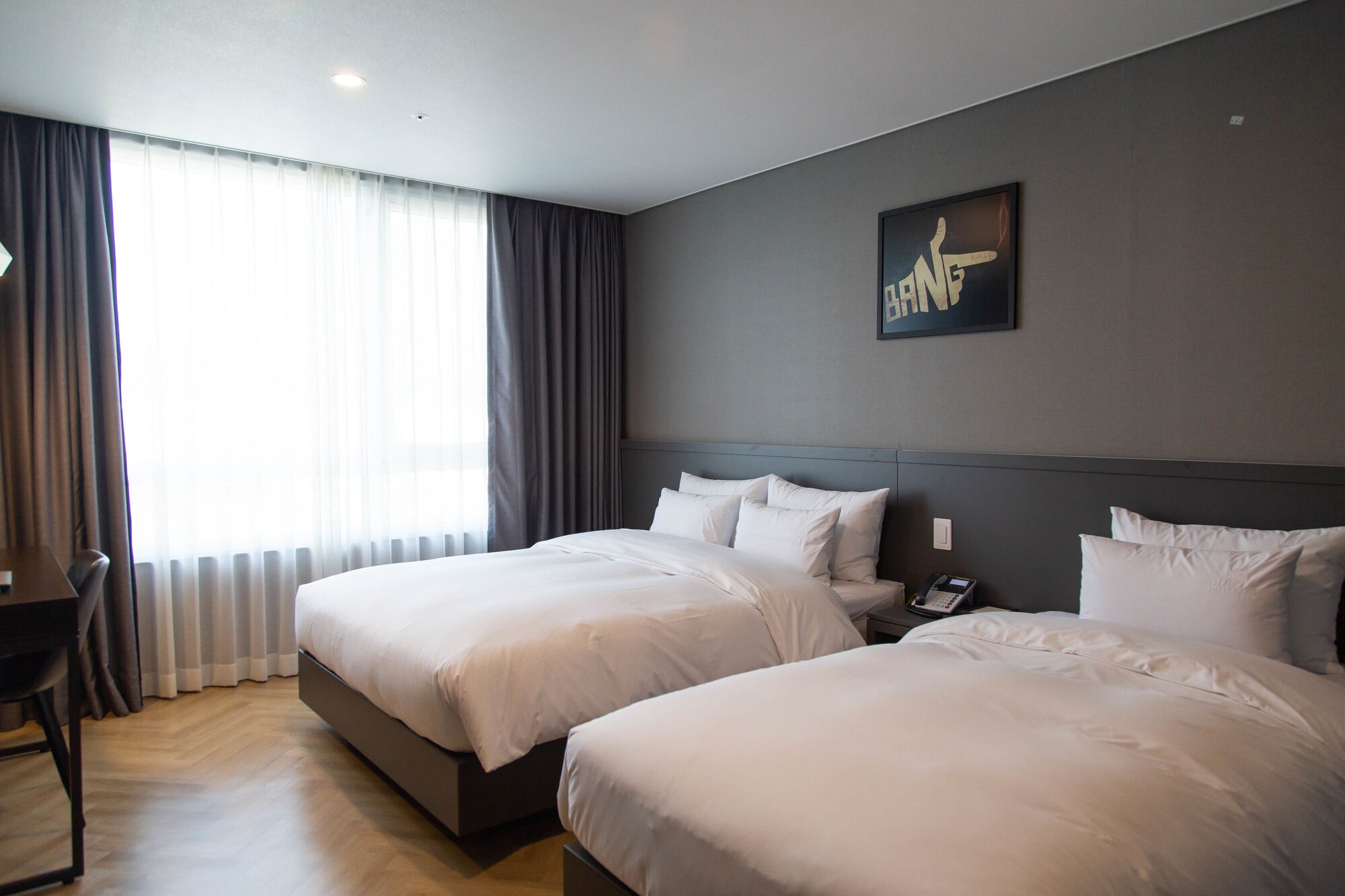 SUPERIOR, TWIN BEDS