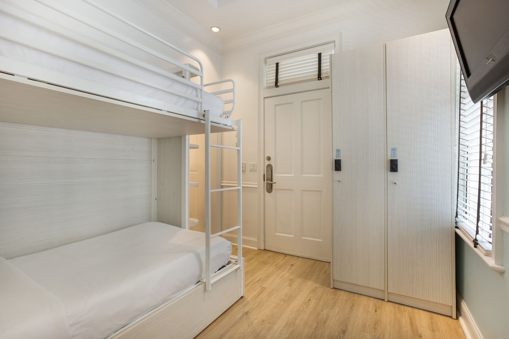 Private, Twin Beds, Bunk Bed