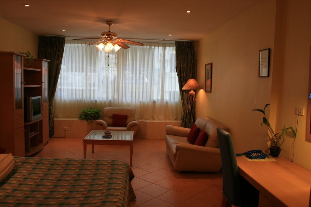 Aquarius Gay Guesthouse & Sauna 43/59