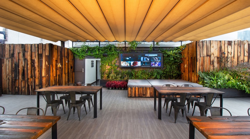 Hotel MX mas roma CDMX, Trademark Collection by Wyndham 35/50