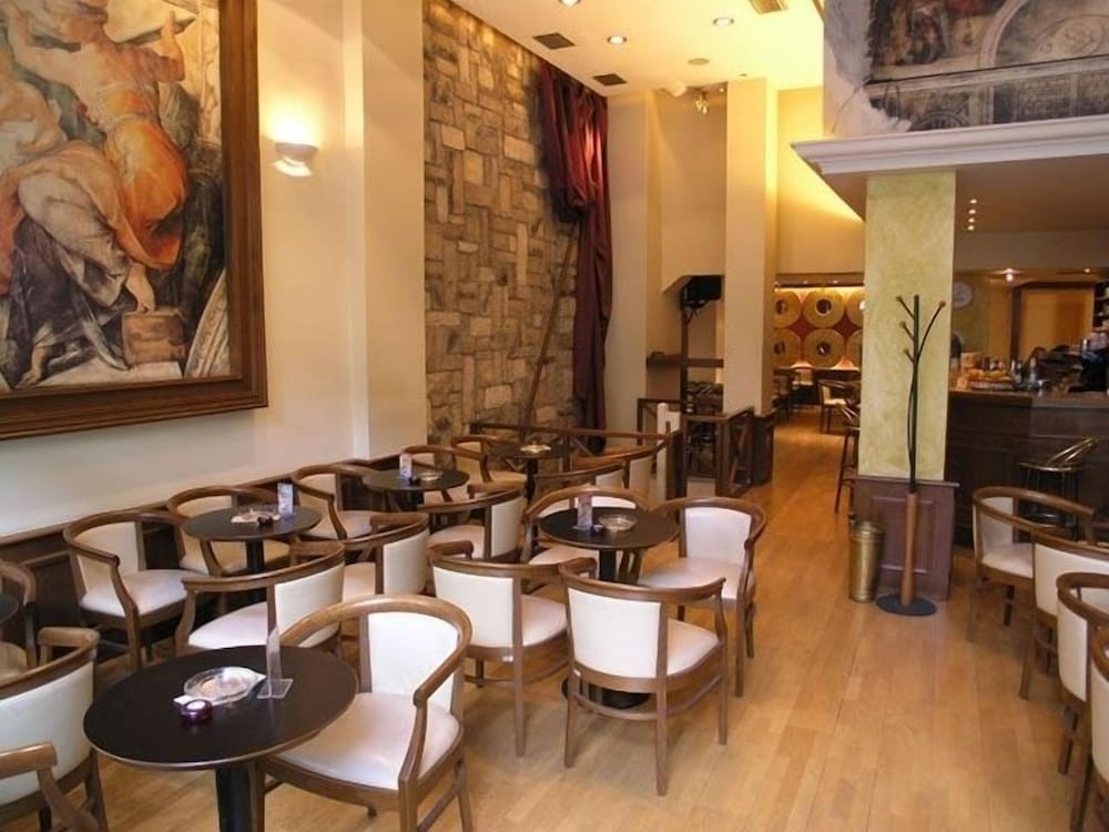 ATHENS CITY HOTEL 34/51