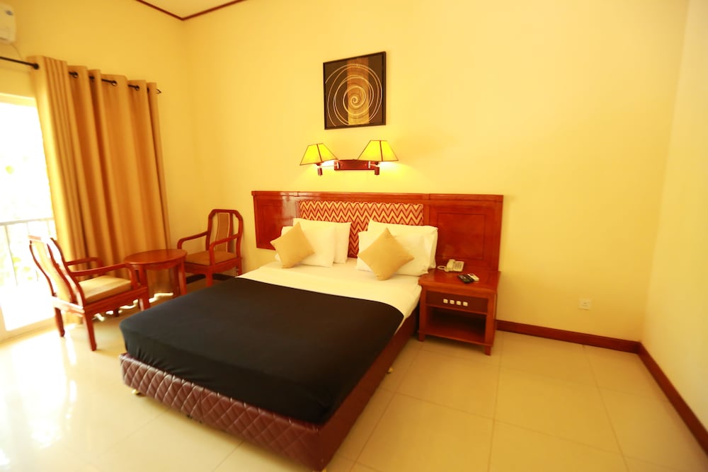 Heritage Hotel 6/50