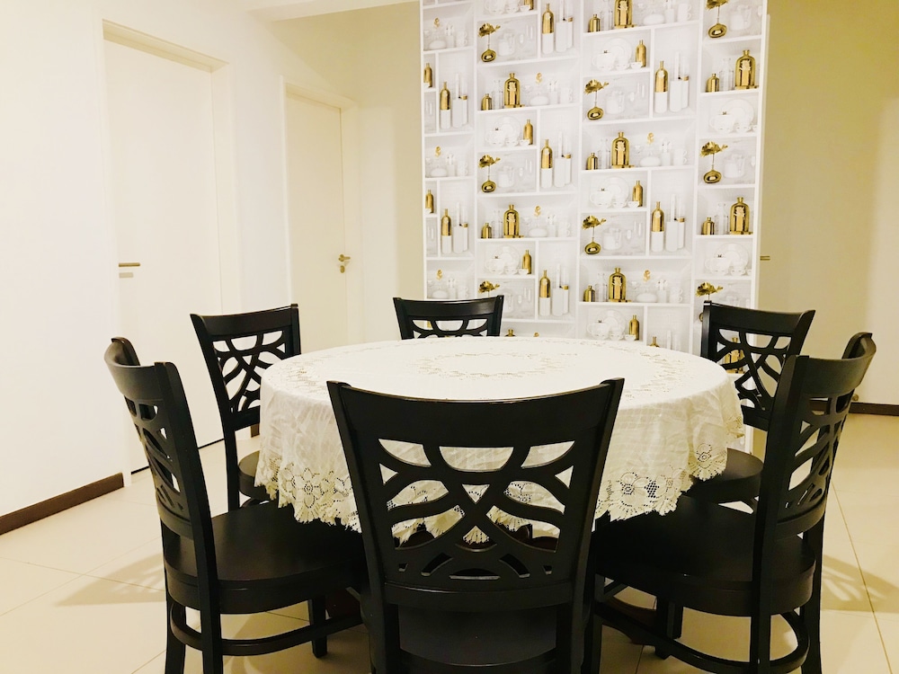 The Landmark Studio Suite 33/50