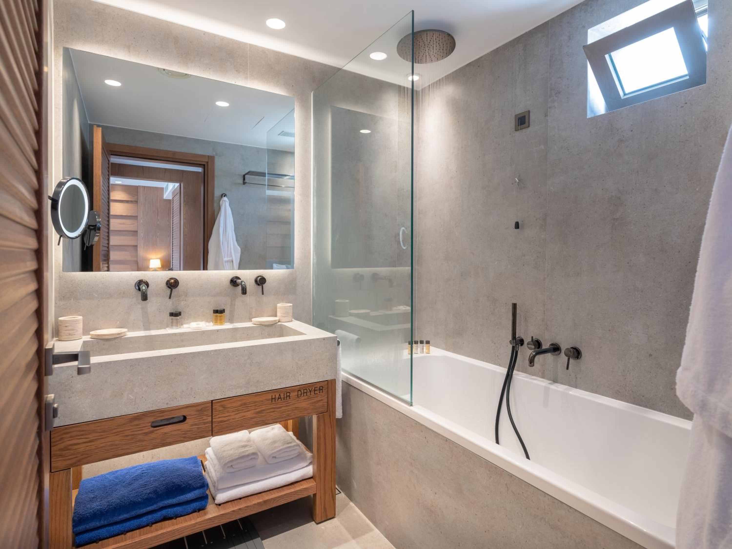 2 Bedrooms, Royal, Family Suite, Water Front, 2 Bathrooms، Nana Golden Beach 4/6