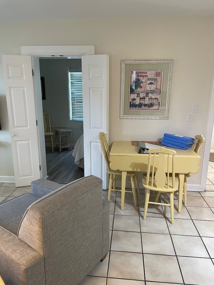 Venice Beach Villas 44/61