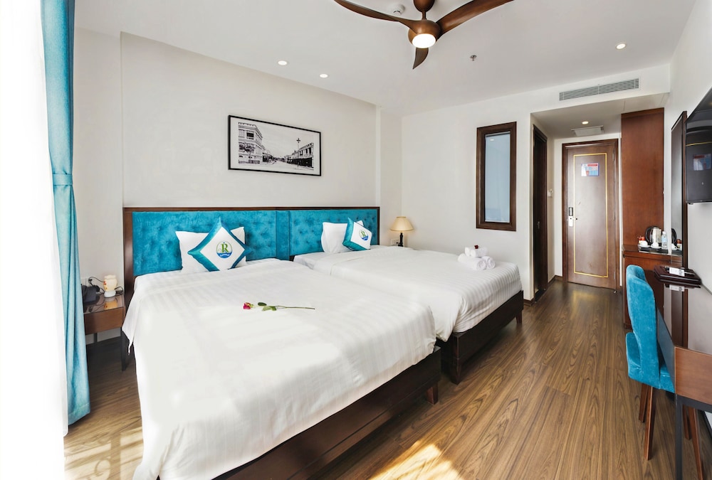 Ritzy Boutique Hotel Da Nang 19/77