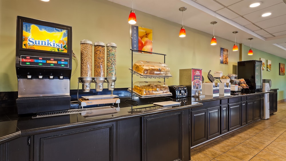 Best Western Plus Irvine Spectrum Hotel 27/33