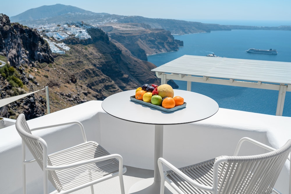 Iconic Santorini 59/73