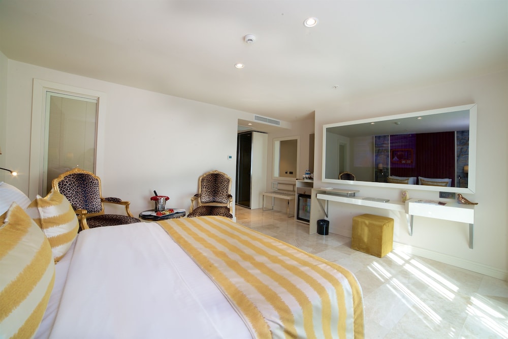 Icon Hotel Taksim 12/50