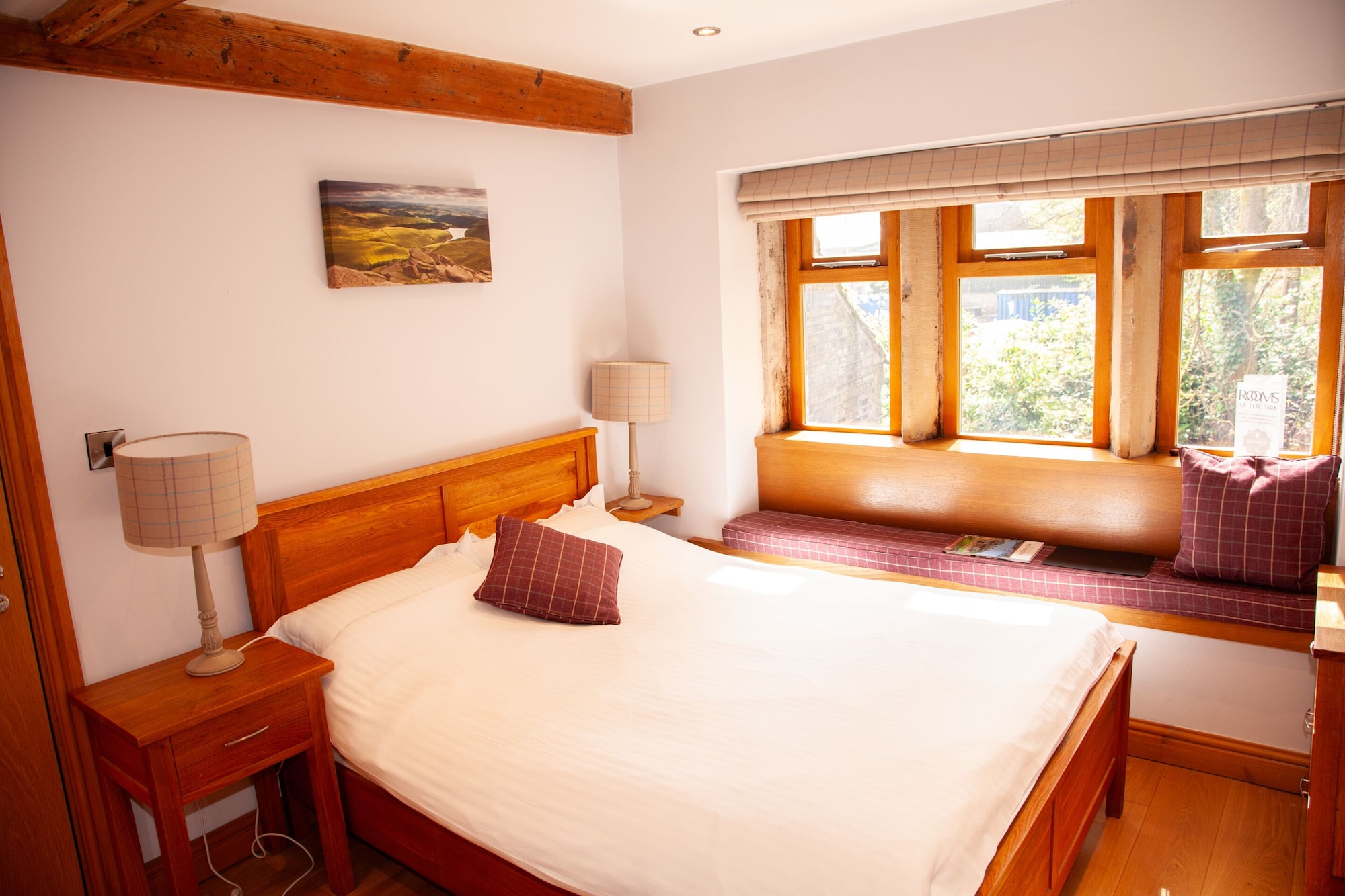 غرفة قياسية بسرير مزدوج، The Rooms at the Nook 4/8