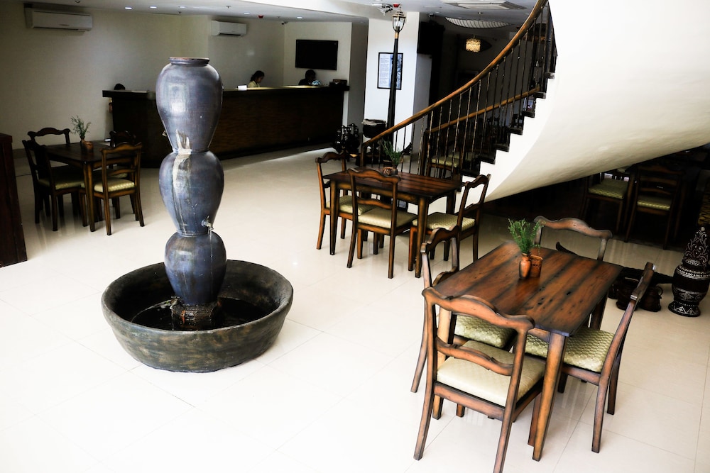 PALM GRASS HOTEL 20/25