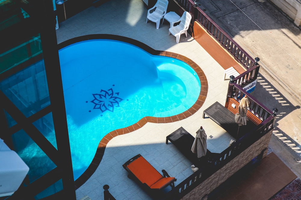 Hua Hin White Villa 64/68