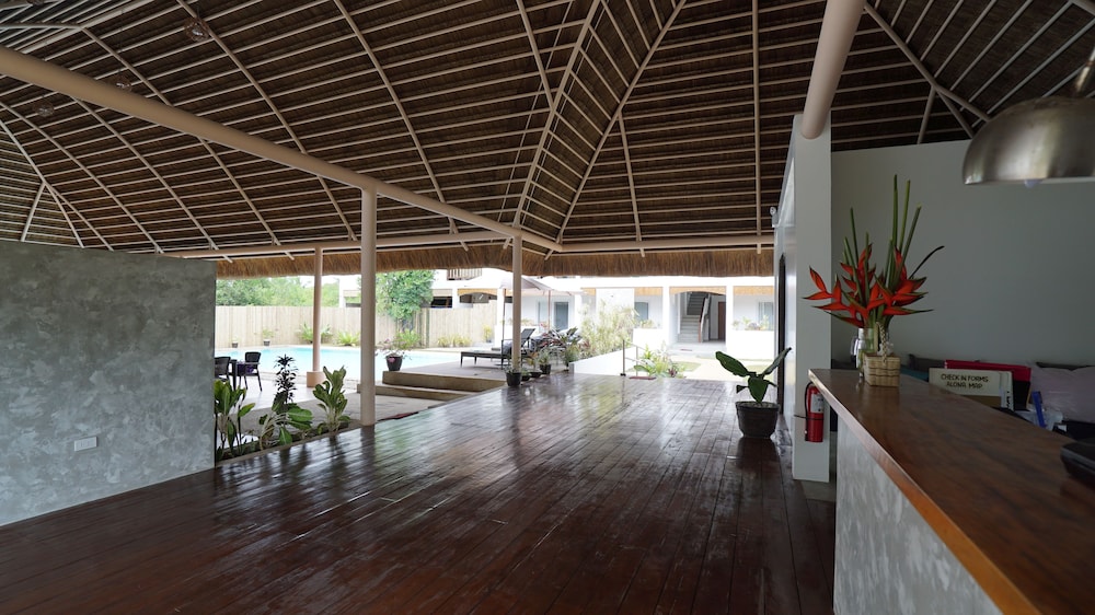 Amihan Resort 8/65