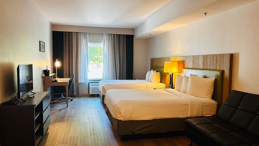 Radiant Inn and Suites Murfreesboro 16/40