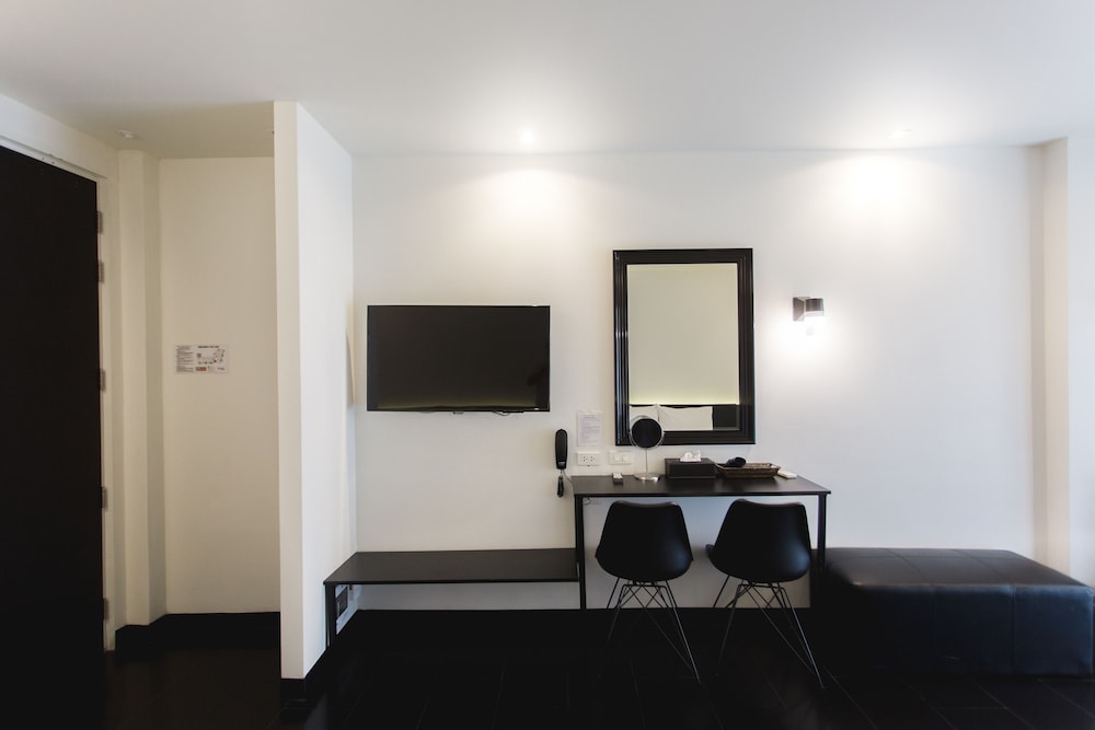 Isilver Hotel 48/63