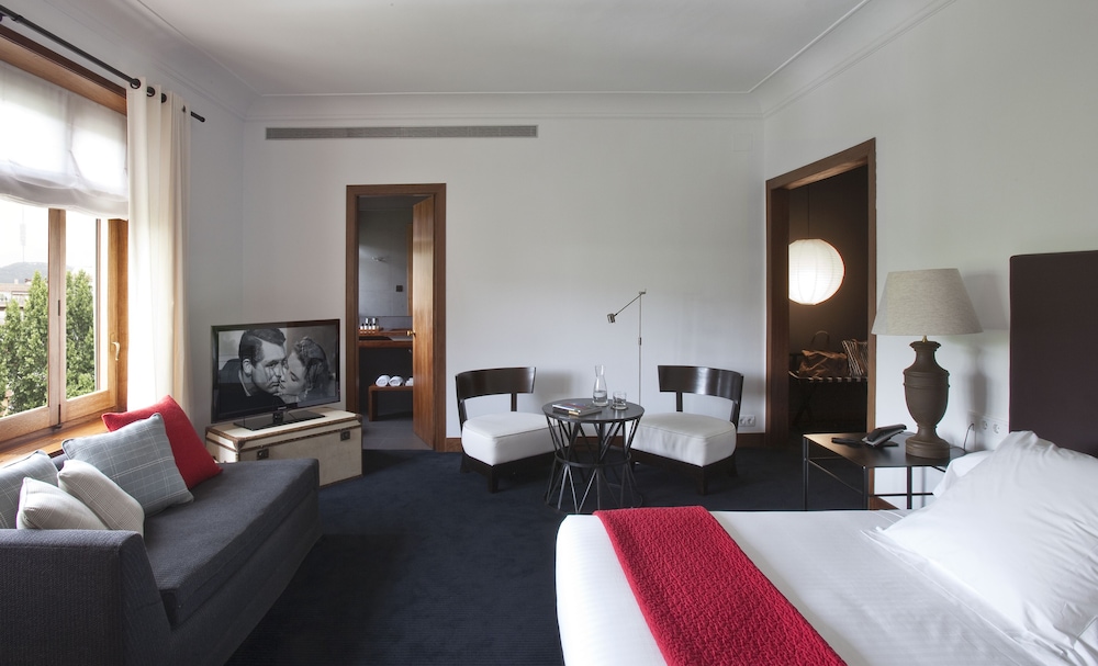 Hotel Primero Primera 24/73