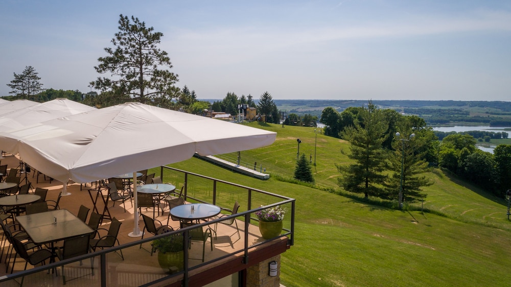 Chestnut Mountain Resort 59/60
