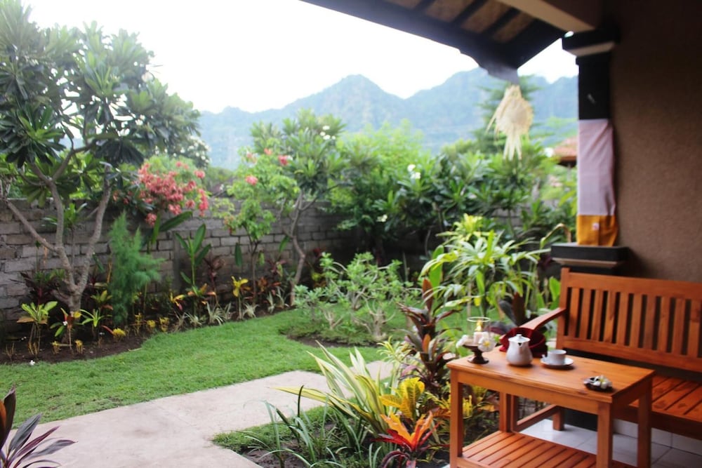 Pande Guest House Pemuteran 60/62