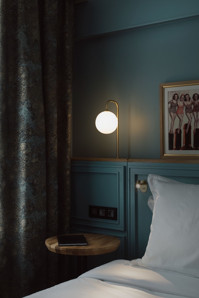 Xo Hotel Formerly Le Pierre Paris Hotel 35/54