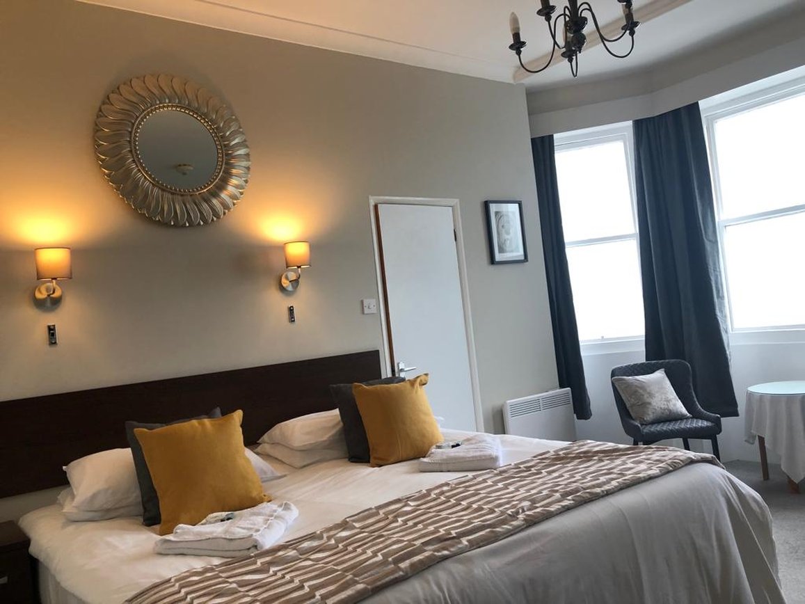 OYO Oban Hotel 6/24