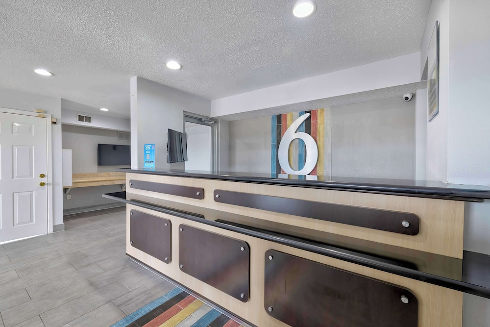 Studio6 Dallas, TX - North - Richardson 8/67