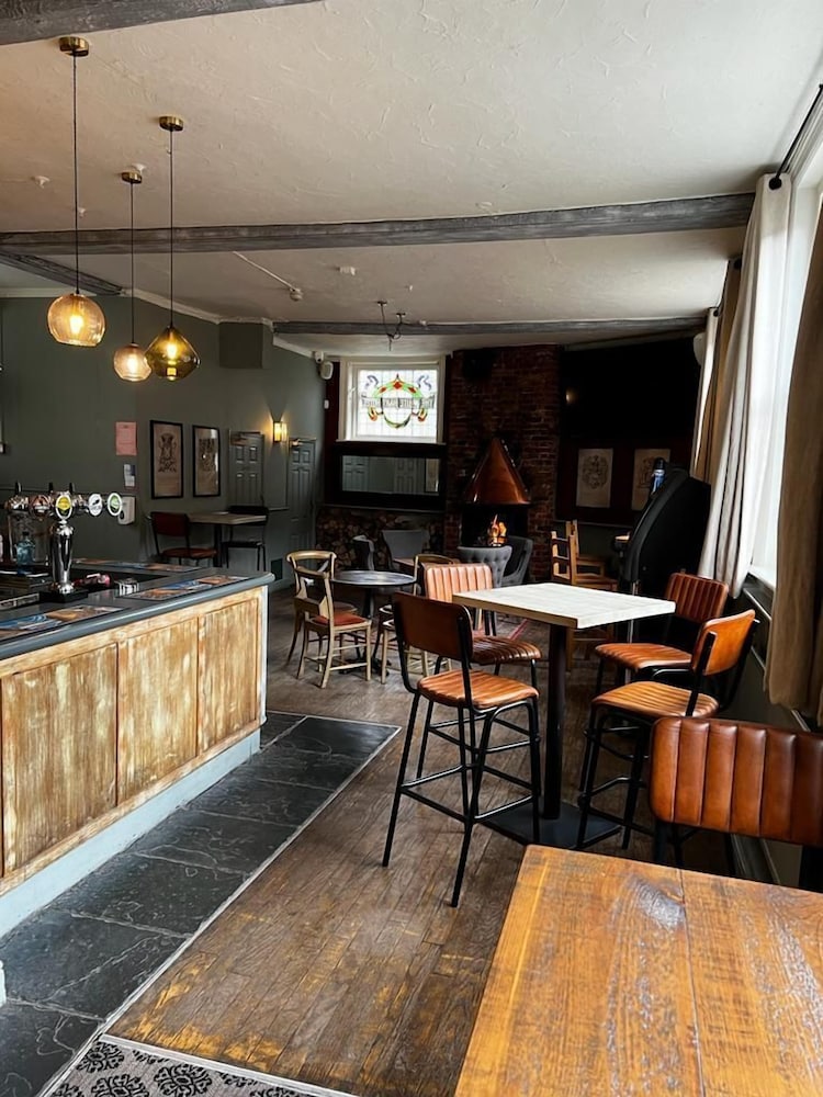 White Hart Hotel &amp; Restaurant 27/42