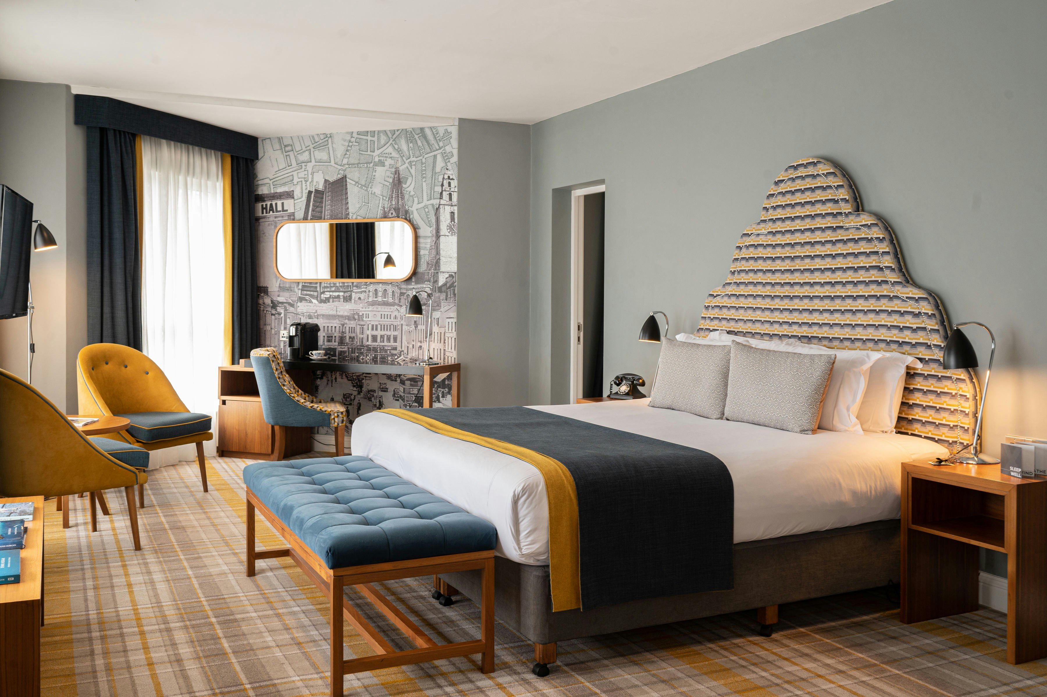 JUNIOR SUITE