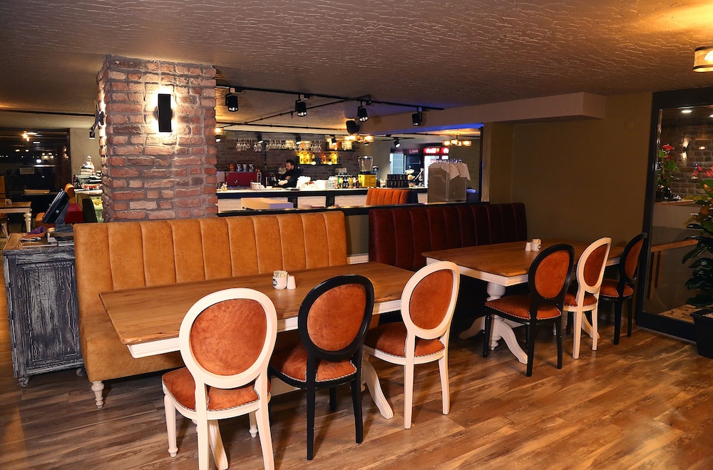Marvell City Otel 25/33