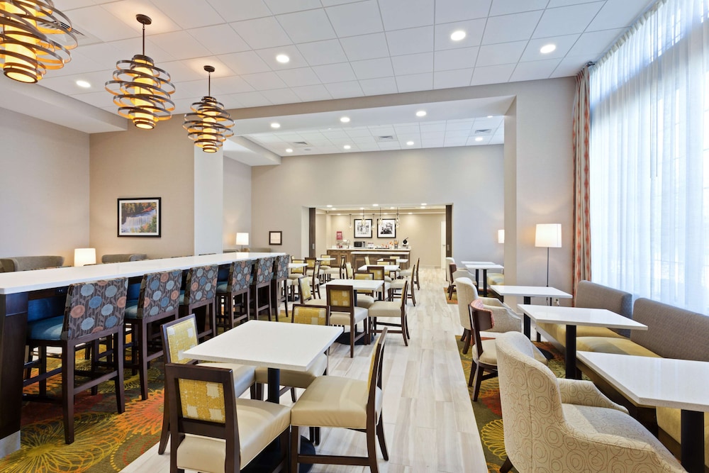 Hampton Inn Sault Ste Marie 31/42