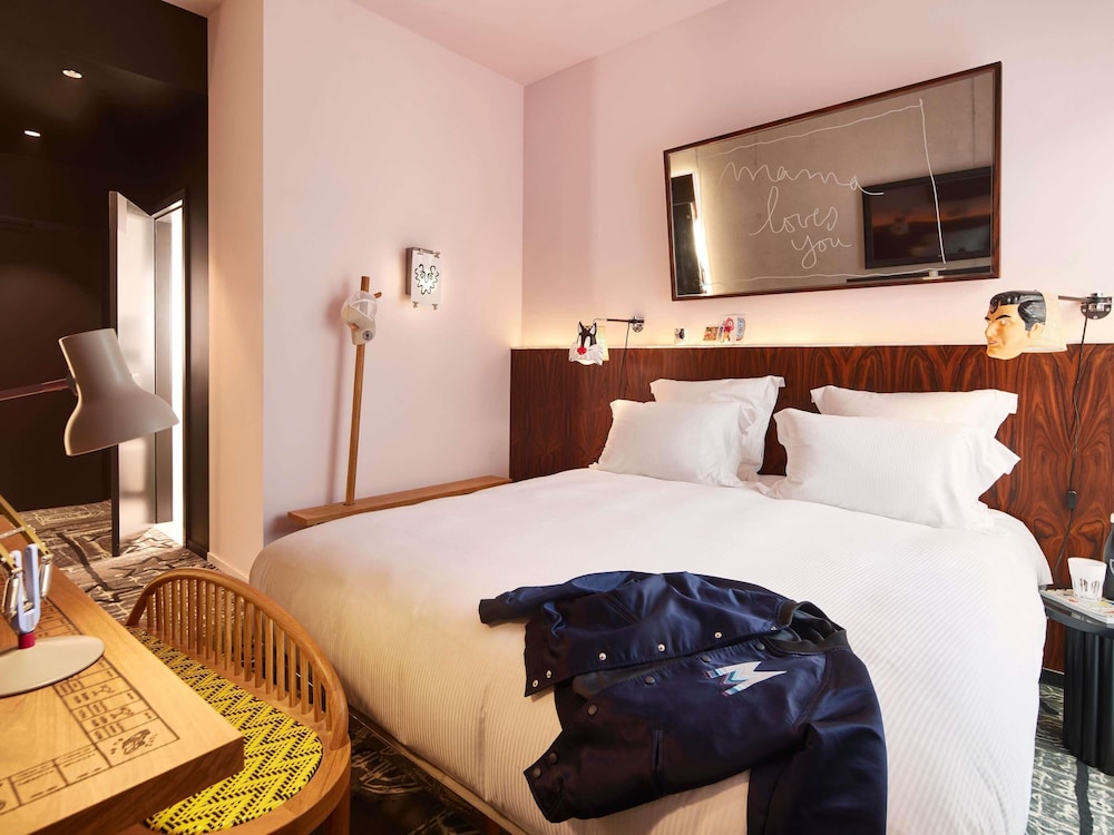 MAMA, MEDIUM, DOUBLE BED