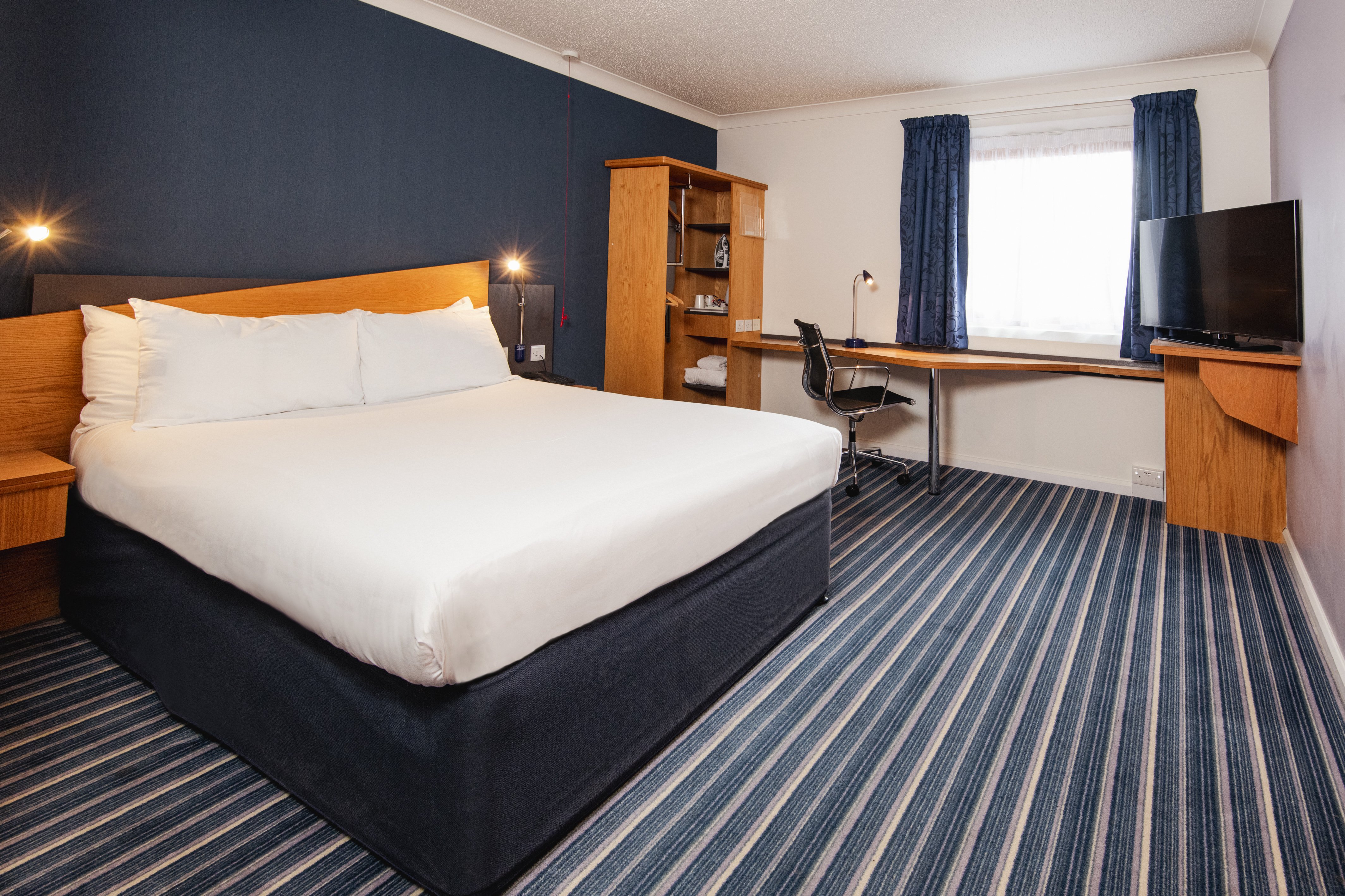 ROOM, DOUBLE BED, ACCESSIBLE