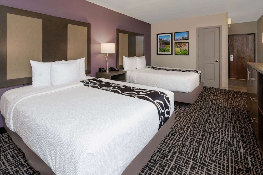La Quinta Inn & Suites by Wyndham Glenwood Springs 7/56