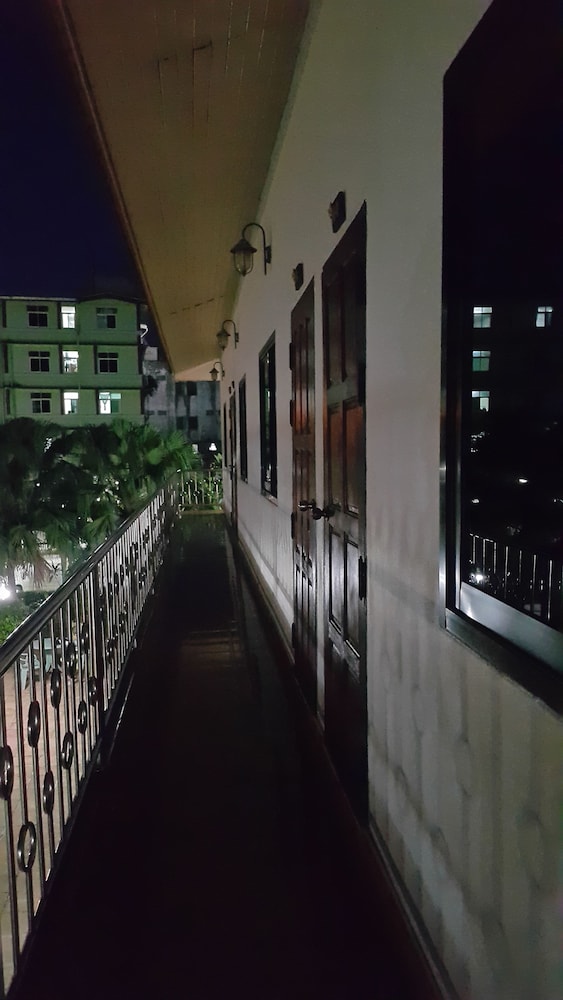 Sadudee Mansion 6/50