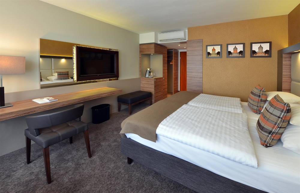 Best Western Plus Delta Park Hotel 13/53