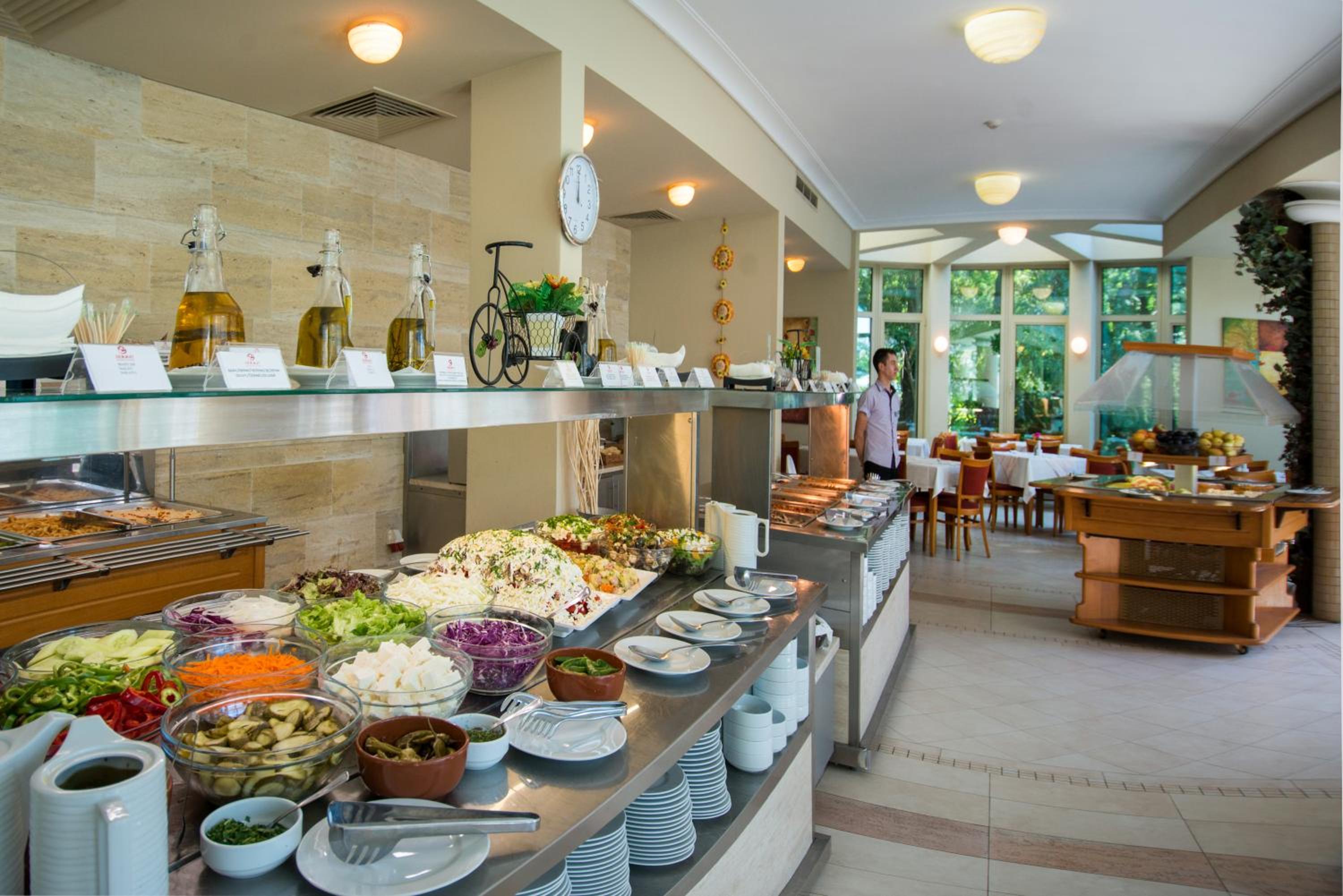 Jeravi Hotel 45/56