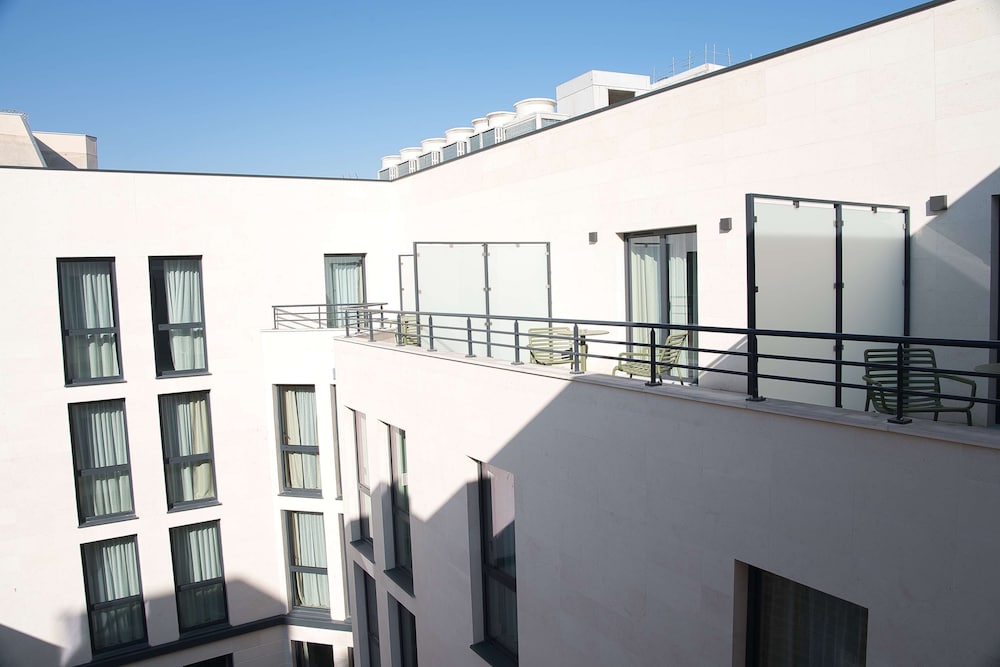Hotel Yac Paris Clichy, a member of Radisson Individuals 2/50