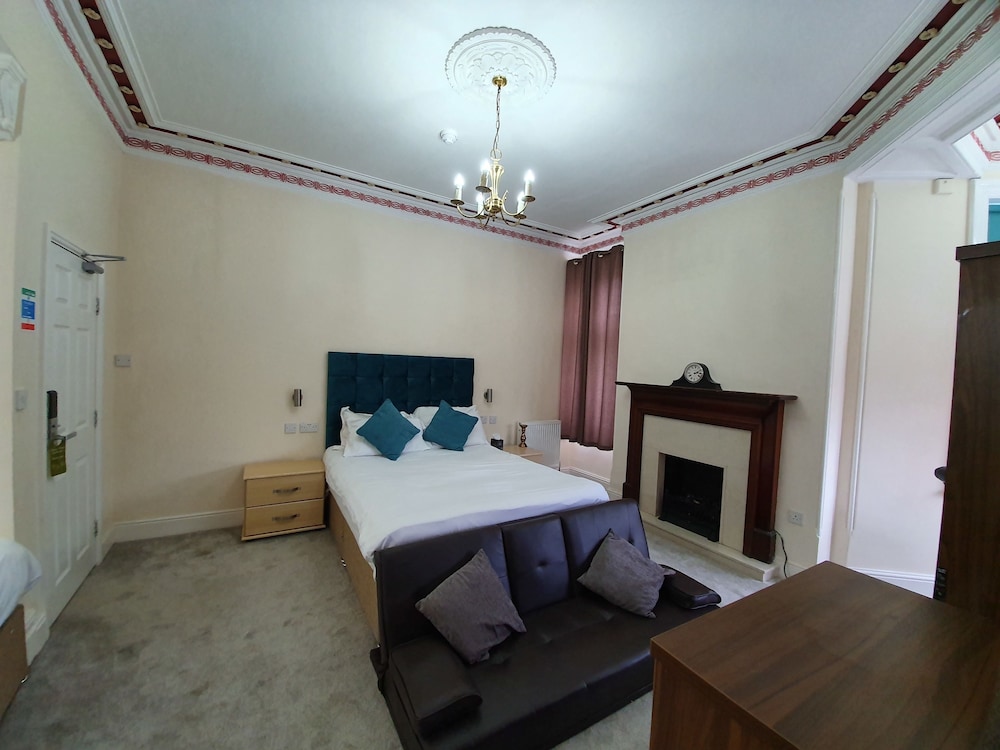 The Park Hotel Preston 37/65