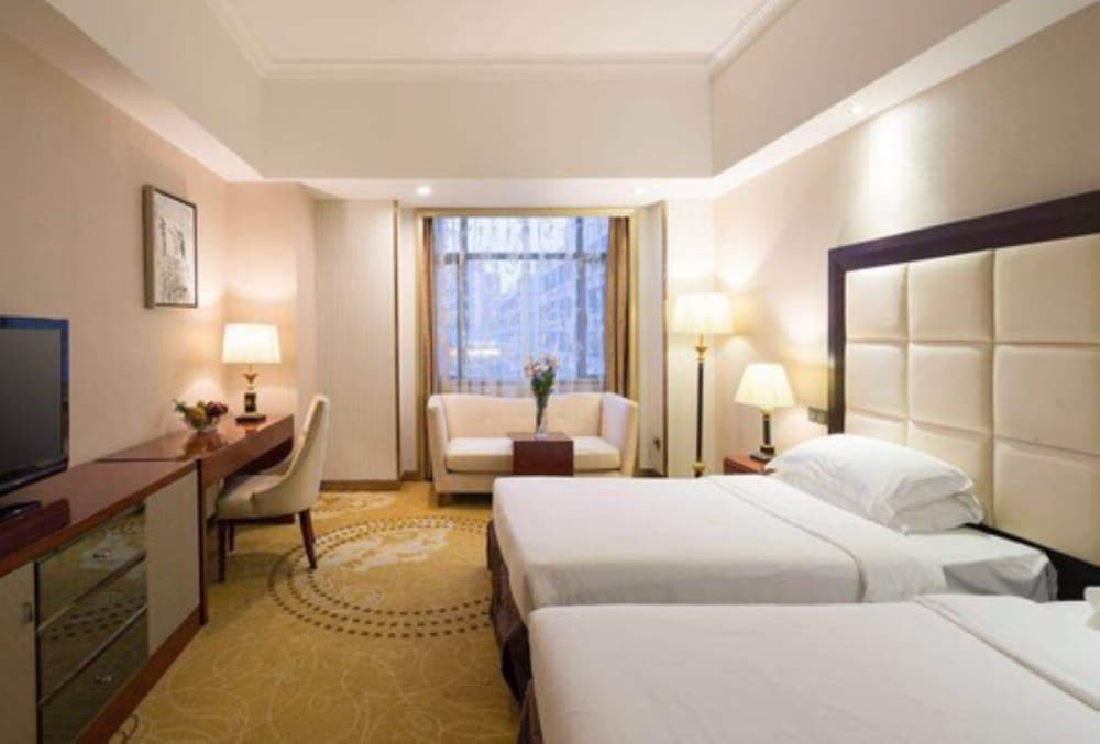 Baoyue Hotel 10/26