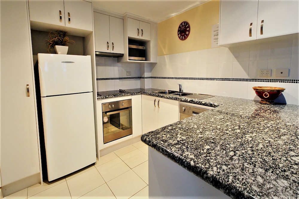 Key Largo Apartments 24/65