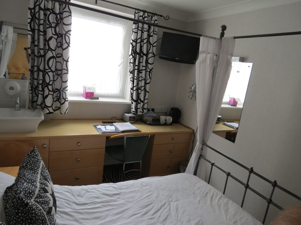 The Royal Bridlington 16/36