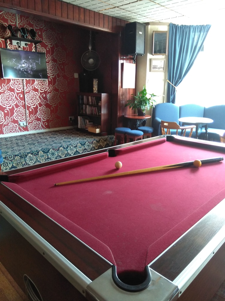 Aunties Coliseum Hotel 27/50
