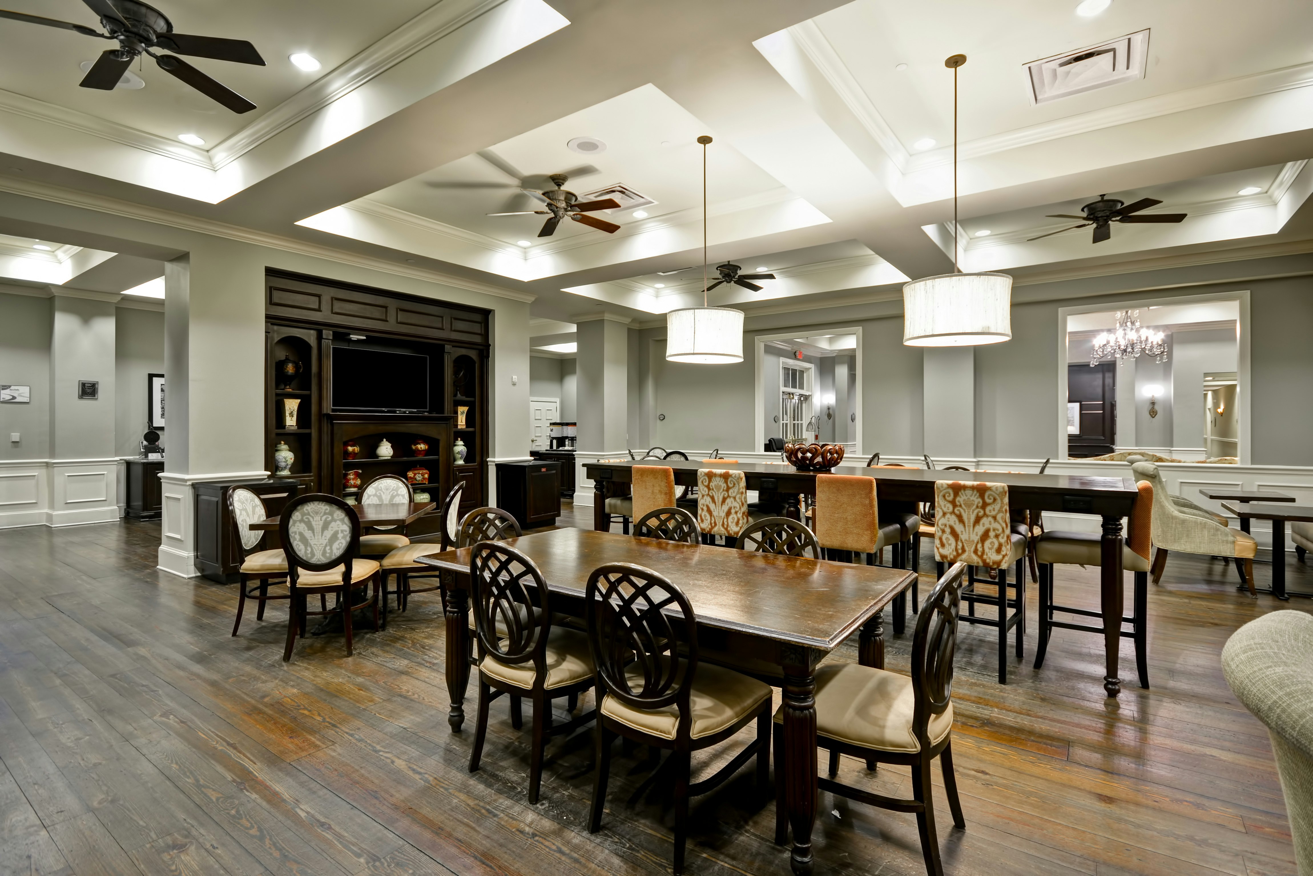 Hampton Inn and Suites Savannah Historic District 58/77
