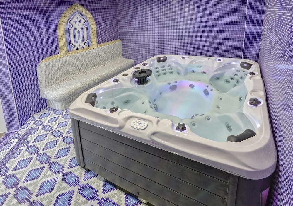 HOTEL CONTINENTAL 23/41