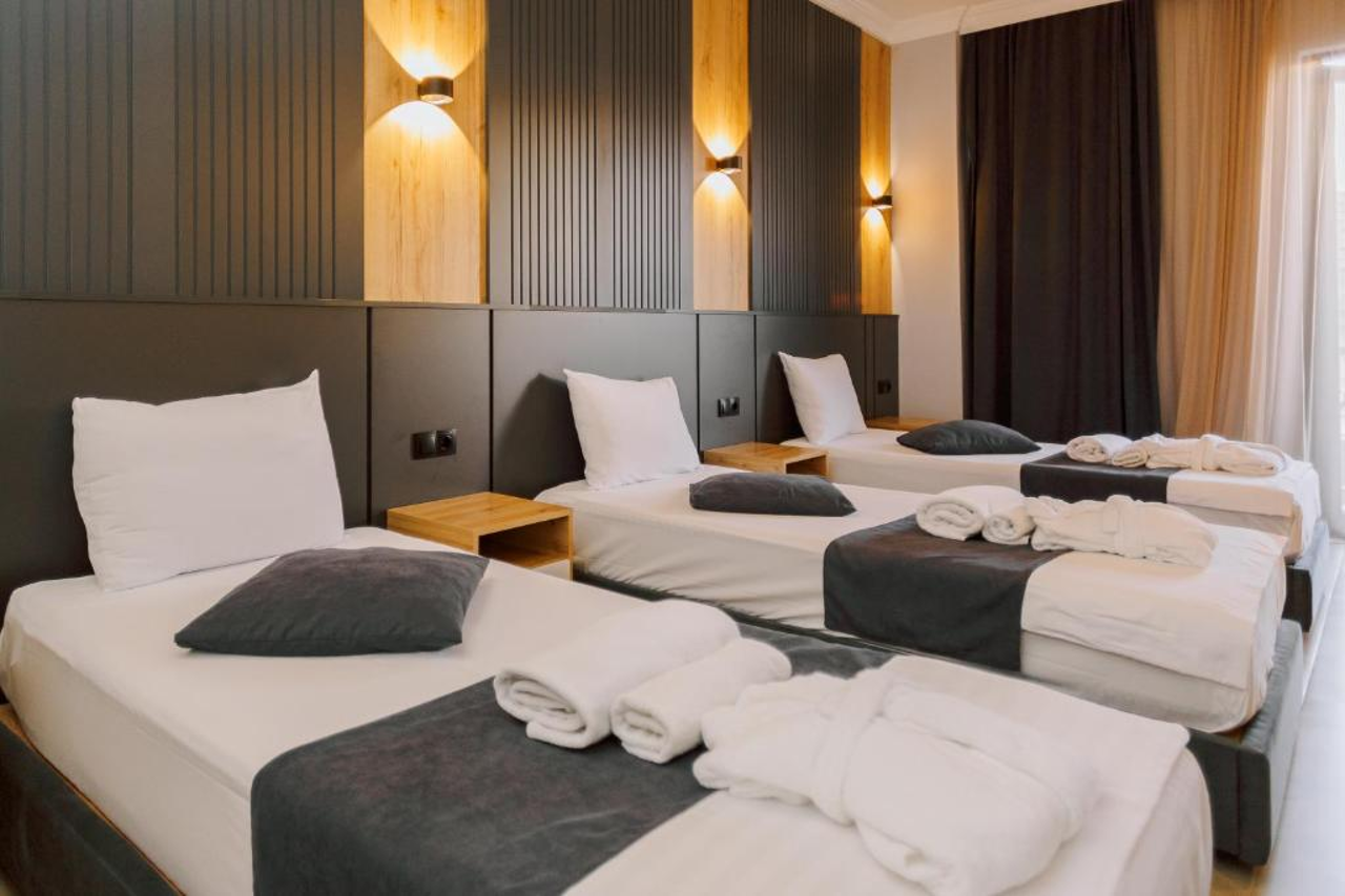 Bel Mare Boutique Hotel 16/18