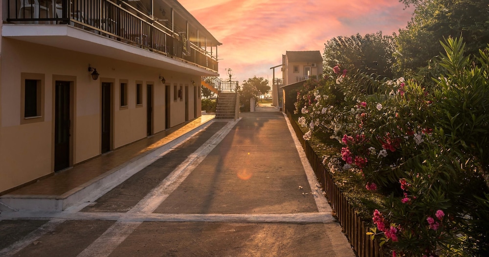Saint Peter Bay Aparthotel 54/57