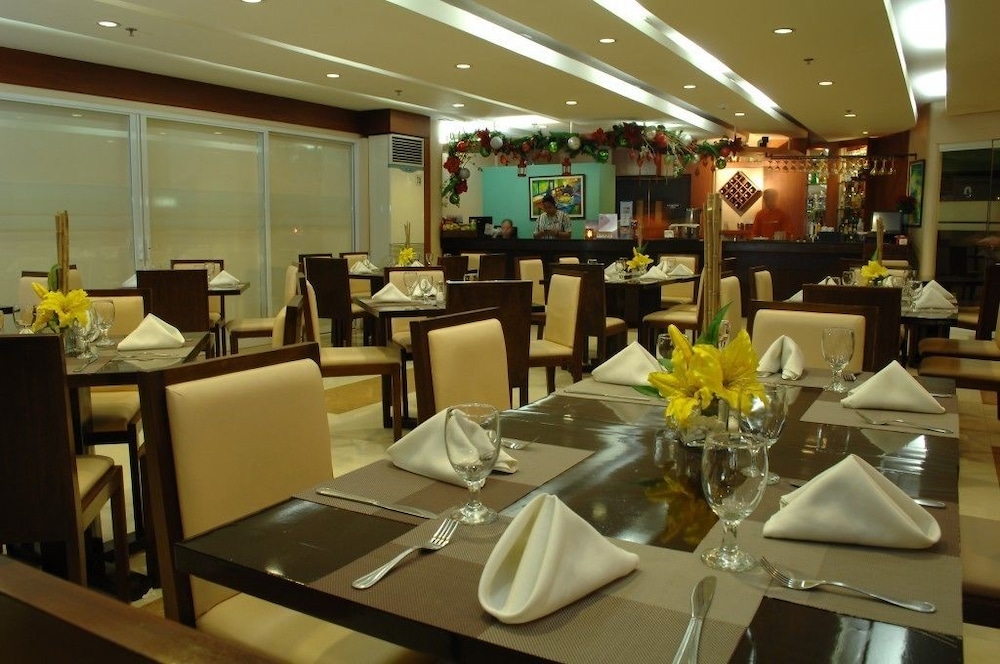 N Hotel 40/55
