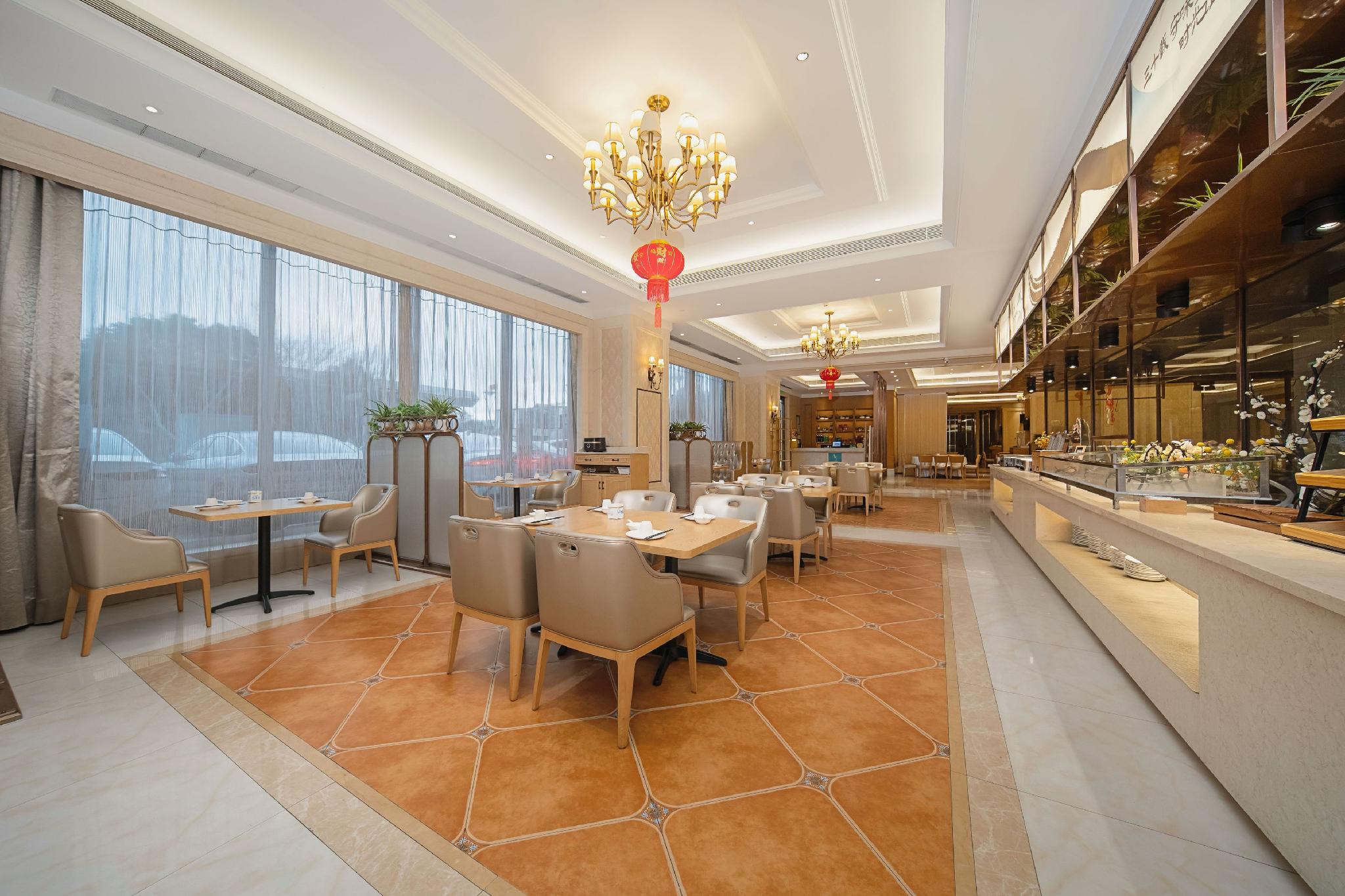 Vienna International Hotel (Suzhou Railway Station North Square) 35/49