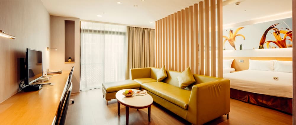 Mellow Fields Hotel 44/60